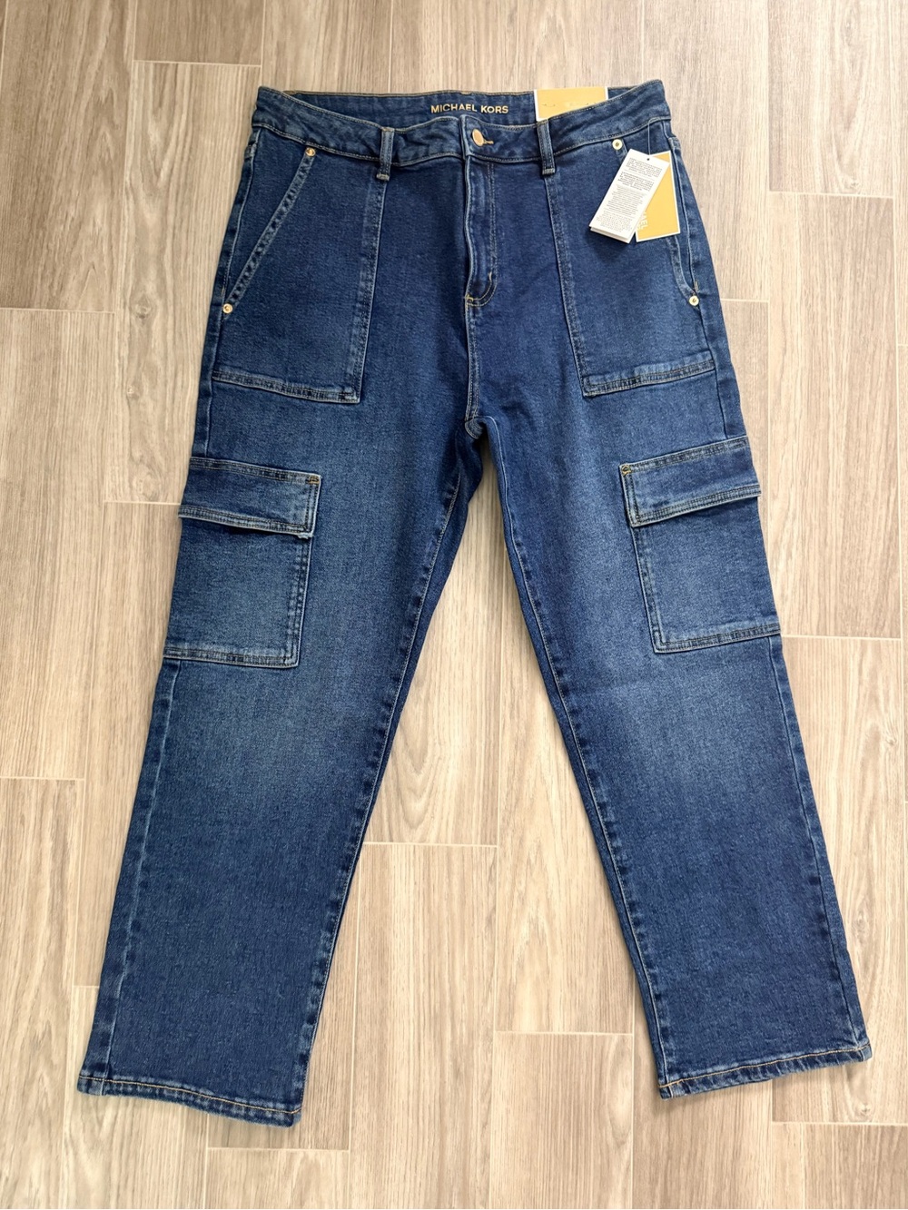 Michael Kors Straight Cropped High Rise Cargo Jeans - Selma - Picture 2 of 11